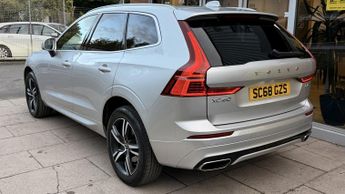 VOLVO XC60 2.0 R-Design D4 AWD
