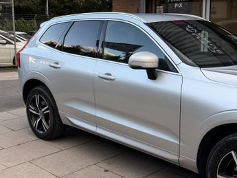 VOLVO XC60 2.0 R-Design D4 AWD