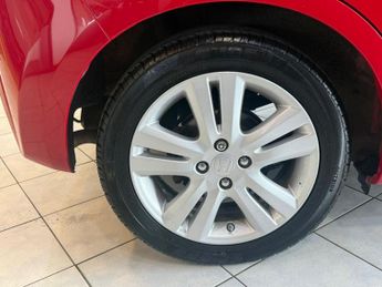 HONDA JAZZ 1.4 i-VTEC ES Plus T