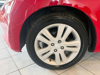 HONDA JAZZ 1.4 i-VTEC ES Plus T