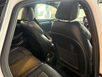 AUDI A3 2.0 TDI Black Edition(CAT-S).
