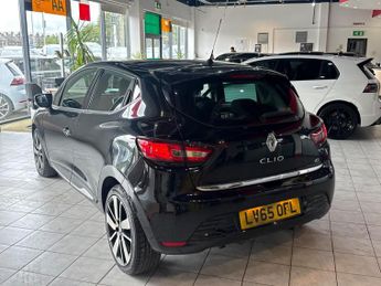 RENAULT CLIO 1.5 Dynamique S Nav dCi 90
