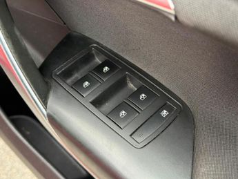 VAUXHALL INSIGNIA 2.0 CDTi ecoFLEX SRi Nav Euro 5 (s/s) 5dr