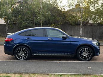 MERCEDES-BENZ GLC 2.1 GLC250d AMG Line