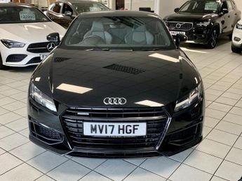 AUDI TT 2.0 TFSI Black Edition