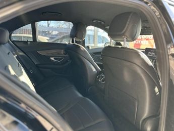 MERCEDES-BENZ C CLASS 2.0 C200 AMG Line 7G-Tronic+ Euro 5 (s/s) 4dr