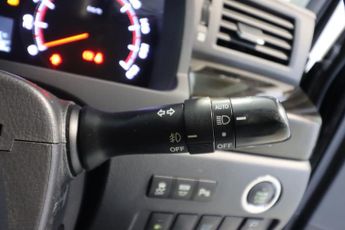 TOYOTA ALPHARD 2.4L Petrol Automatic (s/s) 7Str