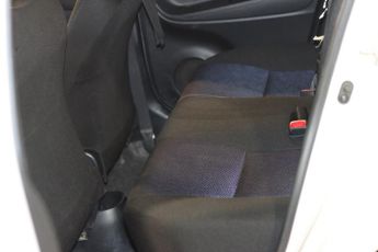 TOYOTA YARIS 1.33 VVT-i 5dr Petrol