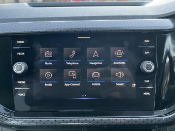 VOLKSWAGEN T-CROSS 1.0 TSI SEL