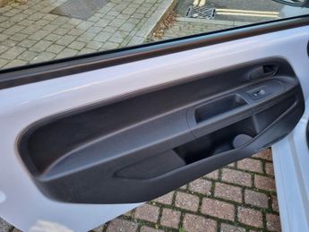 VOLKSWAGEN UP! 1.0 Take up!