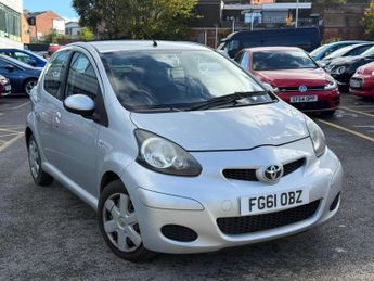 Toyota AYGO 1.0 VVT-i Ice Euro 5 5dr