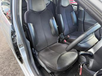 TOYOTA AYGO 1.0 VVT-i Ice Euro 5 5dr