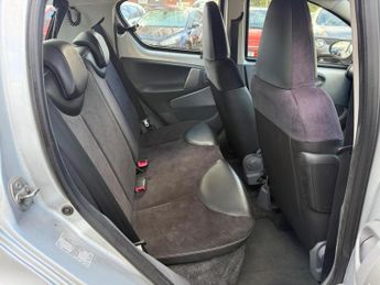 TOYOTA AYGO 1.0 VVT-i Ice Euro 5 5dr