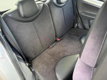 TOYOTA AYGO 1.0 VVT-i Ice Euro 5 5dr