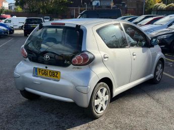TOYOTA AYGO 1.0 VVT-i Ice Euro 5 5dr