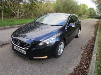 VOLVO V40 2.0 SE D2 - 20 Tax - New Brakes - Heated seats