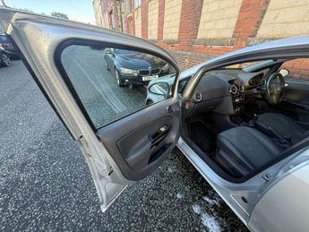 VAUXHALL CORSA 1.4 i 16v SE