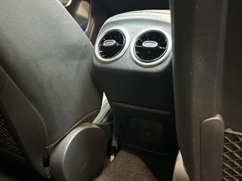MERCEDES-BENZ CLA 2.0 CLA220d AMG Line