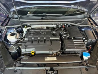 VOLKSWAGEN PASSAT 2.0 TDI BlueMotion Tech SE Business