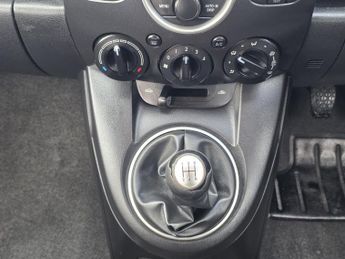 MAZDA MAZDA2 1.3 Takuya
