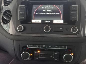 VOLKSWAGEN TIGUAN 2.0 TDI BlueMotion Tech Match DSG 4WD Euro 5 (s/s) 5dr