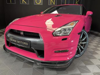 NISSAN GT-R 3.8 V6 Premium Black