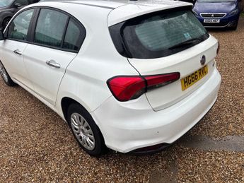 FIAT TIPO 1.2 Tipo Hatchback 1.3 Multijet Ii 95hp Easy