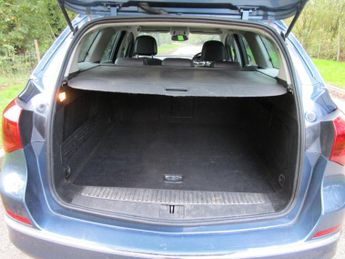 VAUXHALL ASTRA 2.0 CDTi Elite