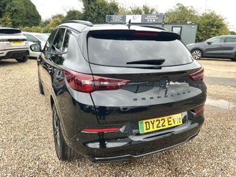 VAUXHALL GRANDLAND 1.6 13.2kWh GS Line SUV 5dr Petrol Plug-in Hybrid Auto Euro 6