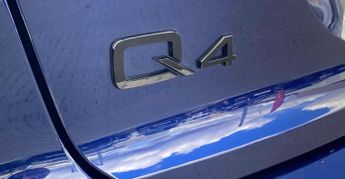 AUDI Q4 E-TRON 45 Black Edition