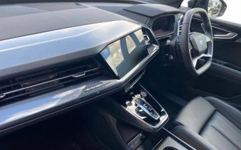 AUDI Q4 E-TRON 45 Black Edition