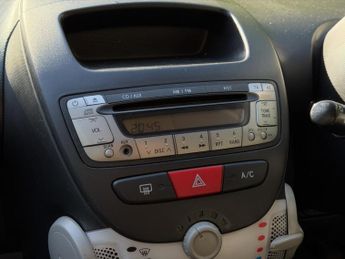TOYOTA AYGO 1.0 VVT-i Fire
