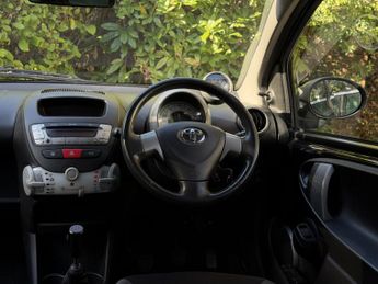 TOYOTA AYGO 1.0 VVT-i Fire