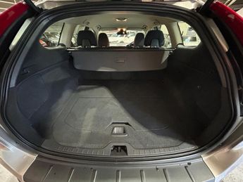 VOLVO XC60 2.4 D4 SE