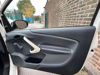 FORD KA 1.2 Studio Euro 5 (s/s) 3dr