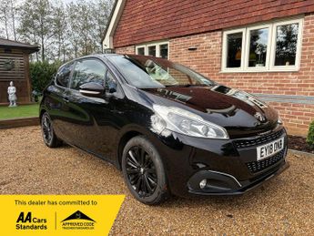 Peugeot 208 1.2 PureTech Black Edition