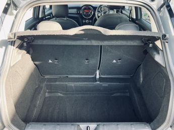 MINI HATCH 1.5 Cooper D Euro 6