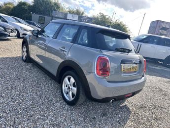 MINI HATCH 1.5 Cooper D Euro 6