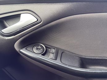FORD FOCUS 1.6 TDCi Zetec S
