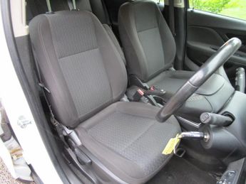 VAUXHALL MOKKA X 1.6 CDTi ecoFLEX Active - Great service history - Advisory free 