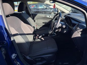 FORD FIESTA 1.0 Zetec Euro 5 (s/s) 5dr