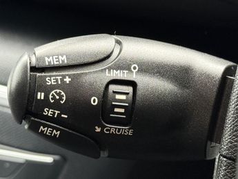 PEUGEOT 308 1.2 PureTech GT Line