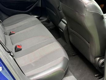 PEUGEOT 308 1.2 PureTech GT Line