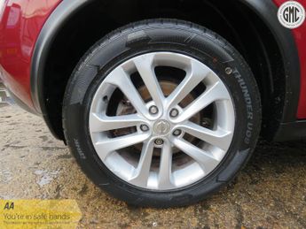 NISSAN JUKE 1.6 Tekna Good History, Long MOT