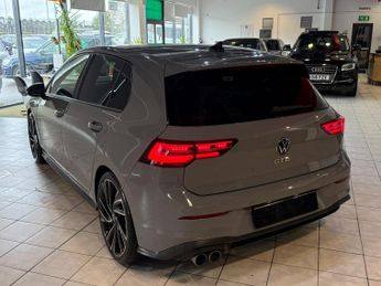 VOLKSWAGEN GOLF 2.0 TDI GTD