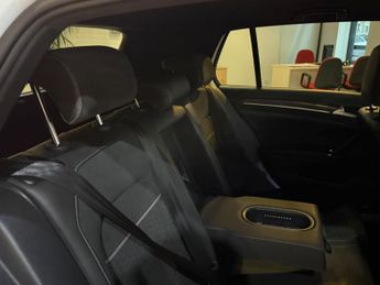VOLKSWAGEN GOLF 2.0 TDI GTD