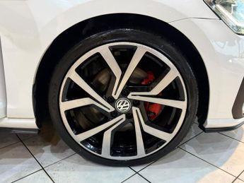 VOLKSWAGEN GOLF 2.0 TDI GTD