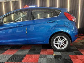 FORD FIESTA 1.0 T EcoBoost Zetec