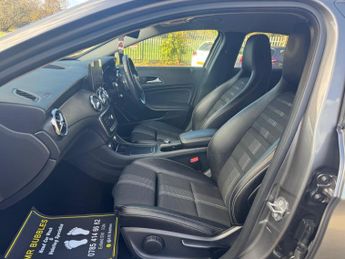 MERCEDES-BENZ GLA 1.6 GLA180 Urban Edition
