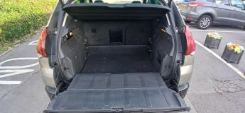 PEUGEOT 3008 1.6 HDi Allure